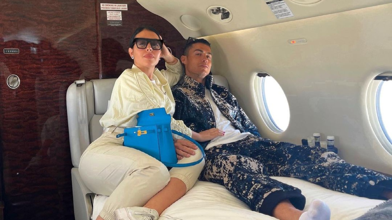 Inside Ronaldo’s Private Jet – The Most Luxurious Sky Castle In The World - quynhe