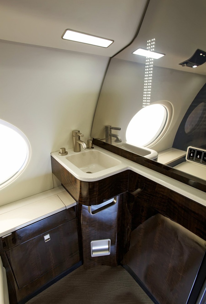 Inside Ronaldo’s Private Jet – The Most Luxurious Sky Castle In The World - quynhe